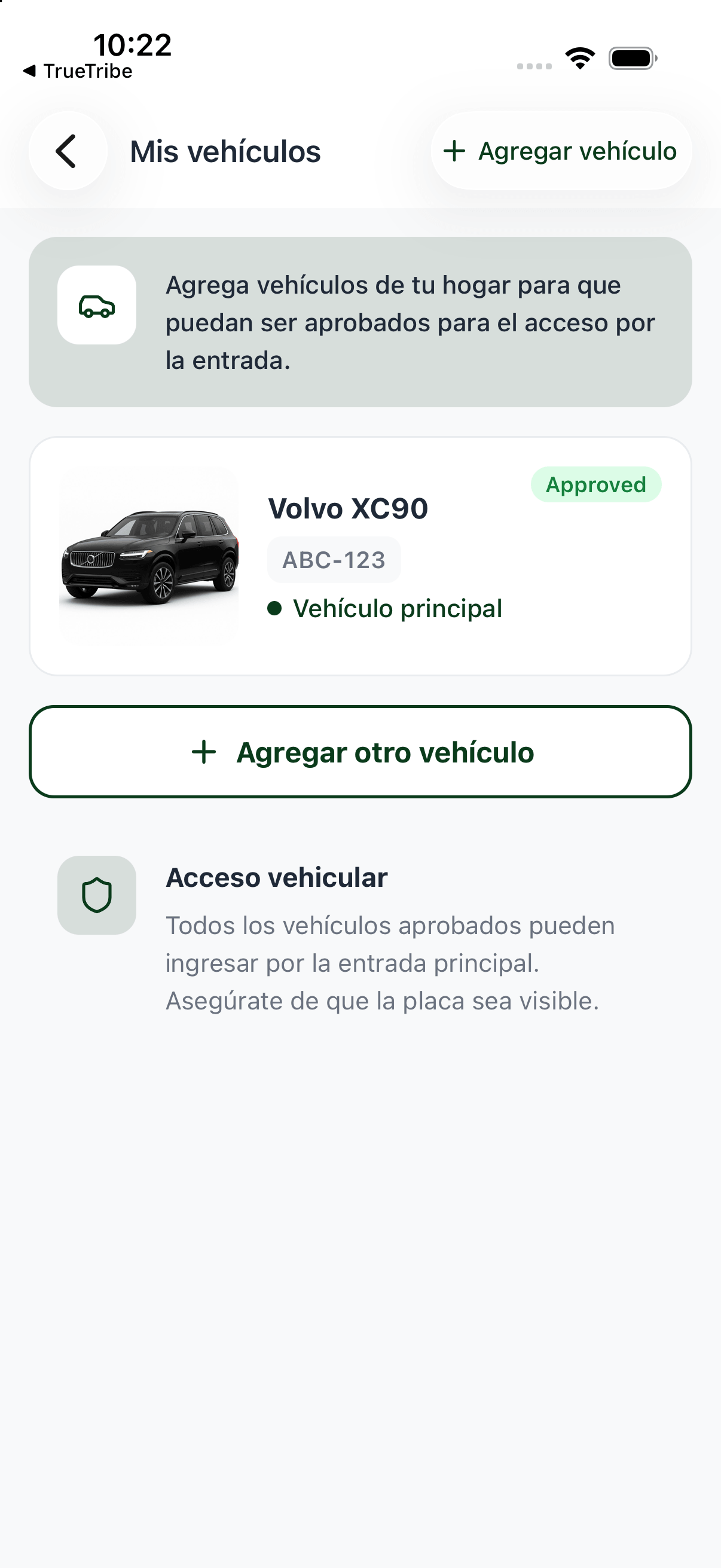 Pantalla de la app de residentes con el listado de vehículos registrados